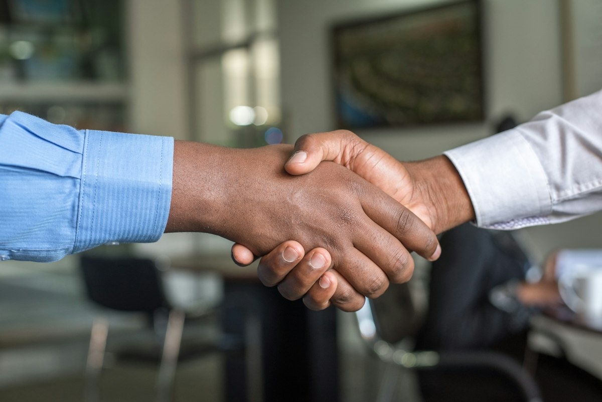 Handshake partnership